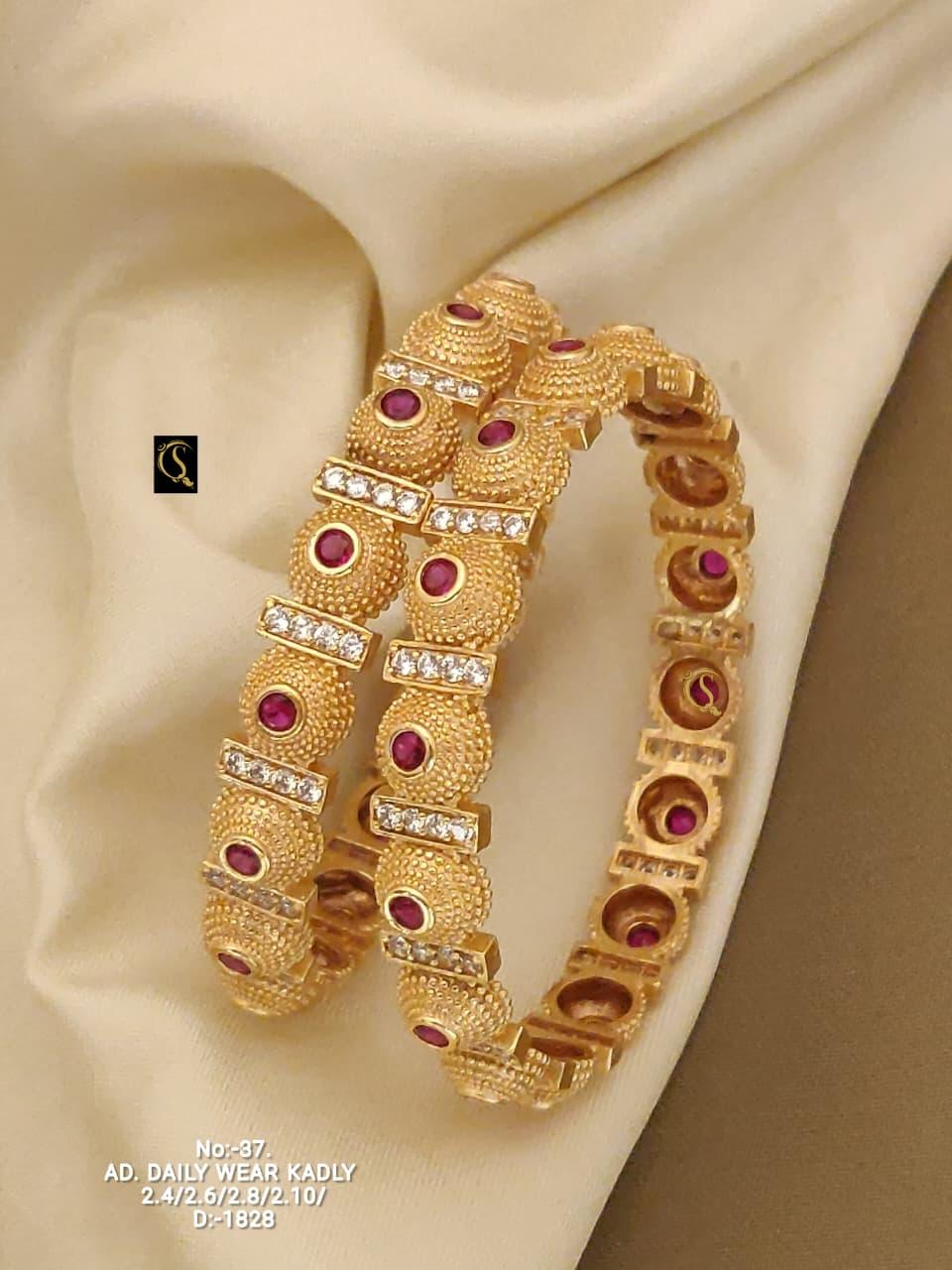 Brass High Gold Antique Bangles 025