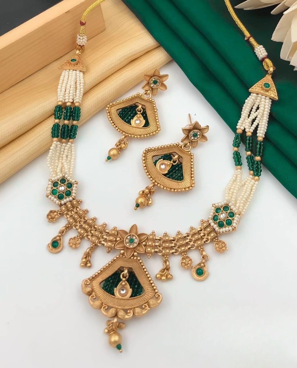 Rajwadi Necklace - Queenzart Imitation Jewellery