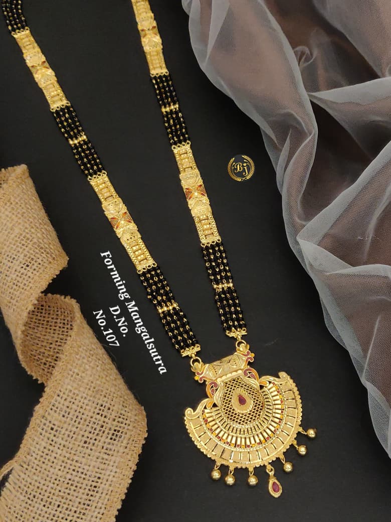 Forming long mangalsutra 09