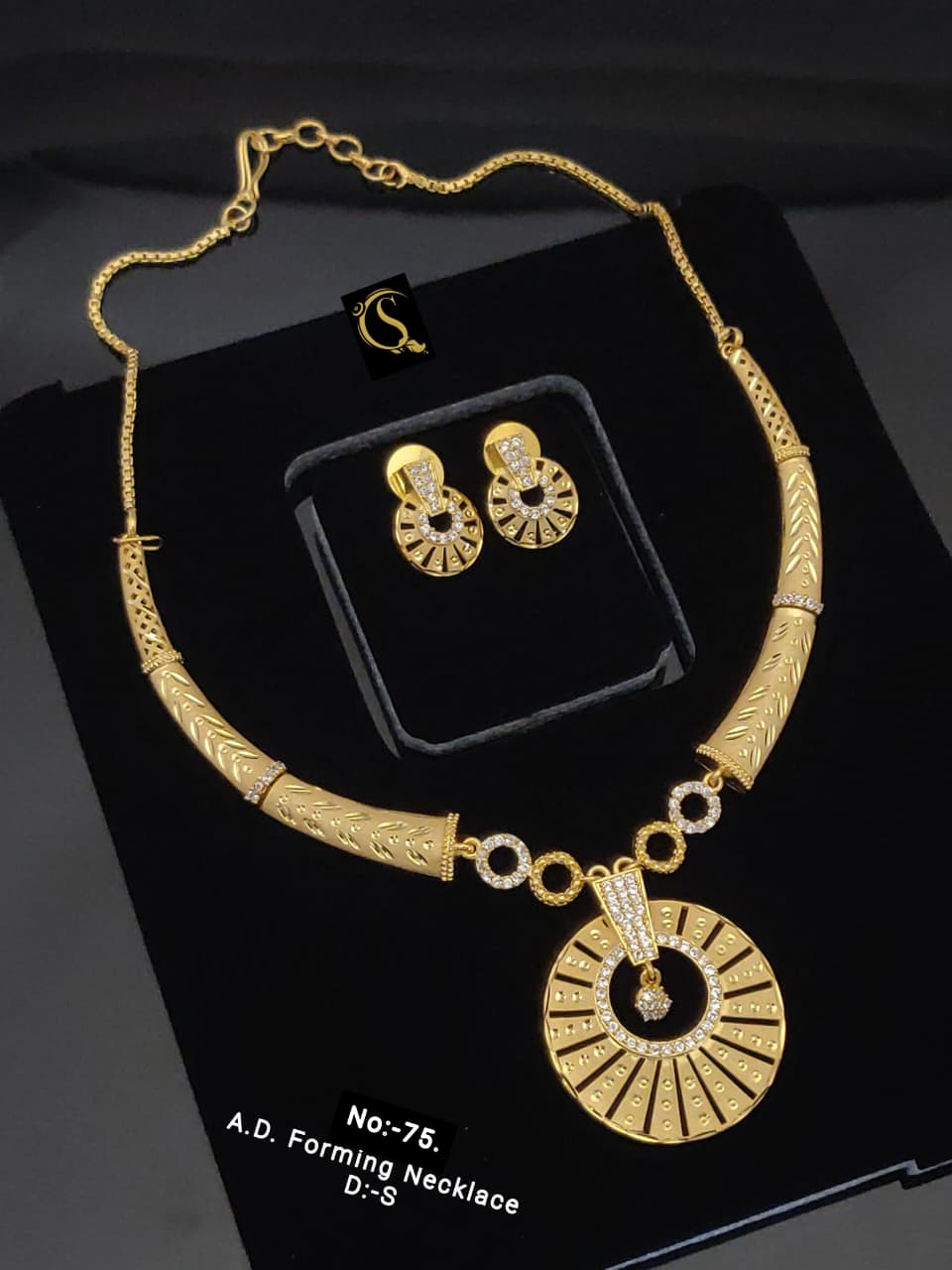 Forming Gold Necklace set 06