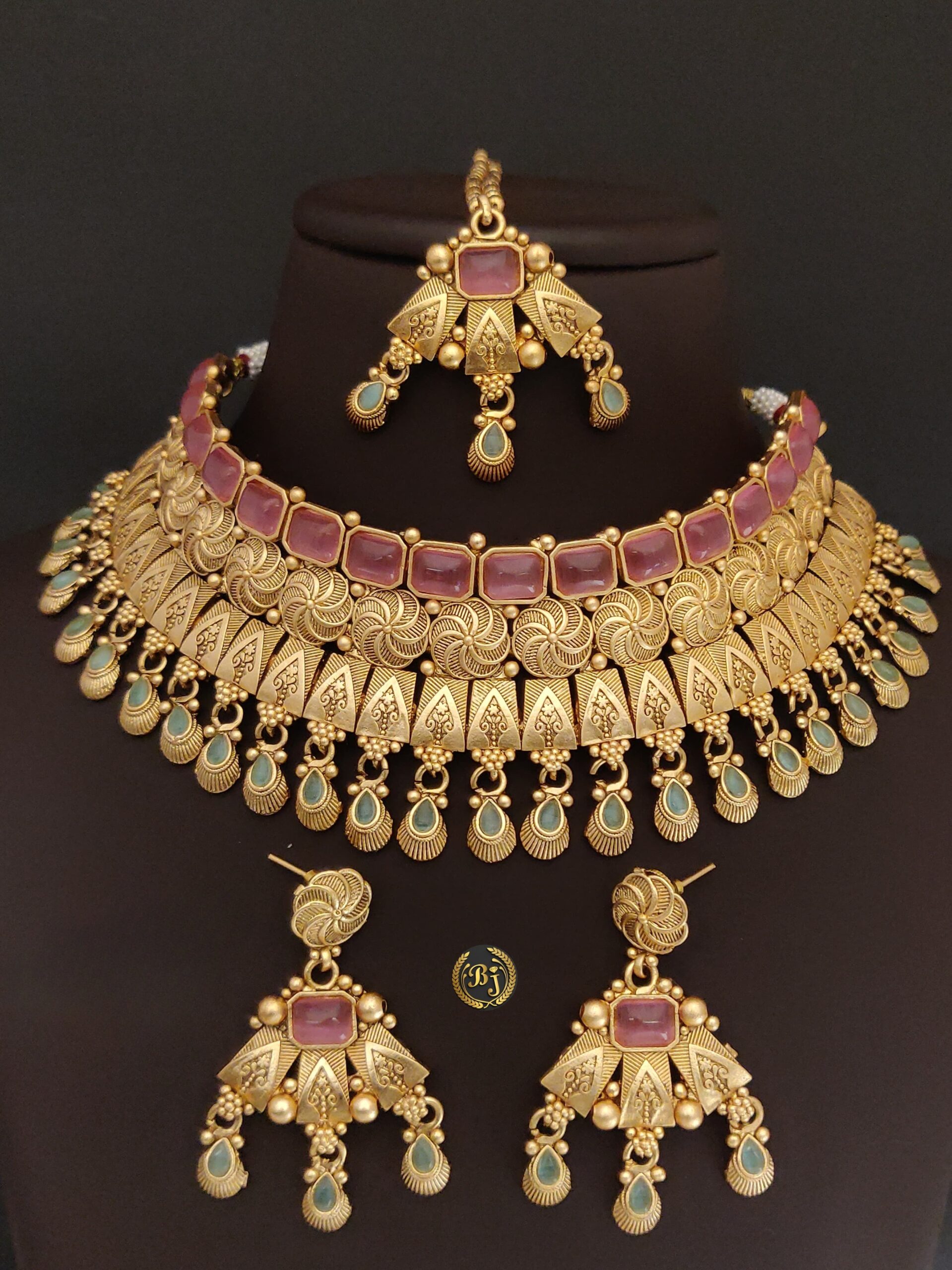 WhatsAppImage2024-02-21at12.10.28_1__cleanup_1 Brass High Gold Choker Set 004 - Image 1