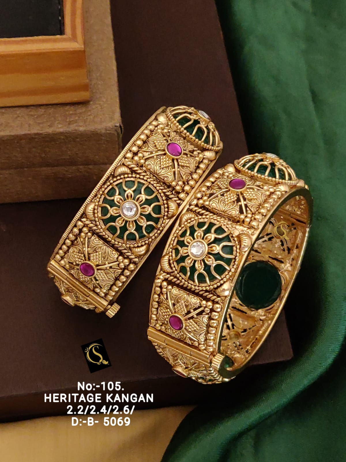 WhatsAppImage2026-01-07at09.42.19_1 Brass High Gold Antique Bangles - Image 1